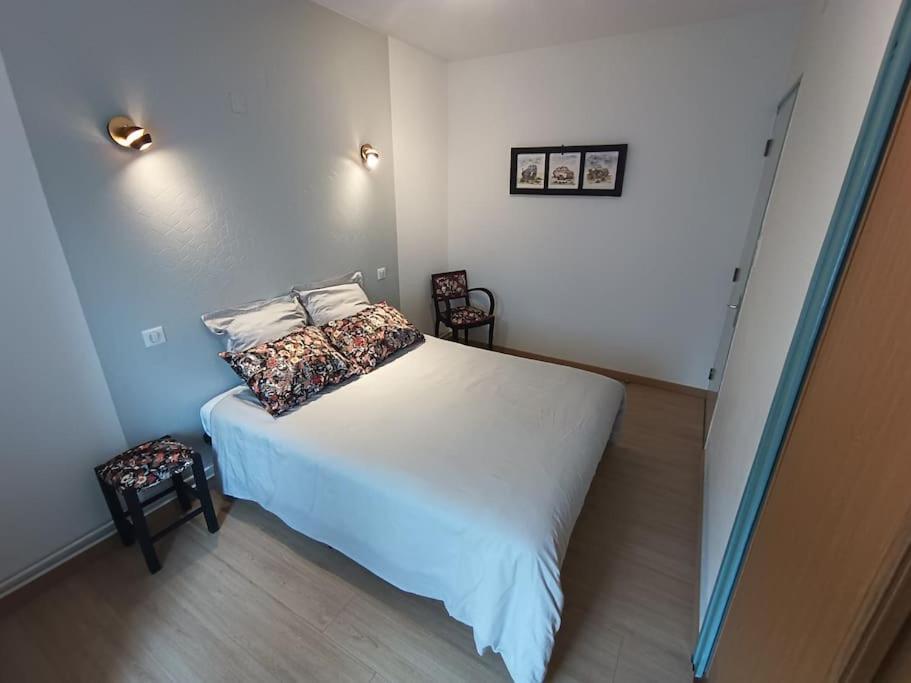 Maison L'Hostal Saura Y Roja Andelat Zewnętrze zdjęcie